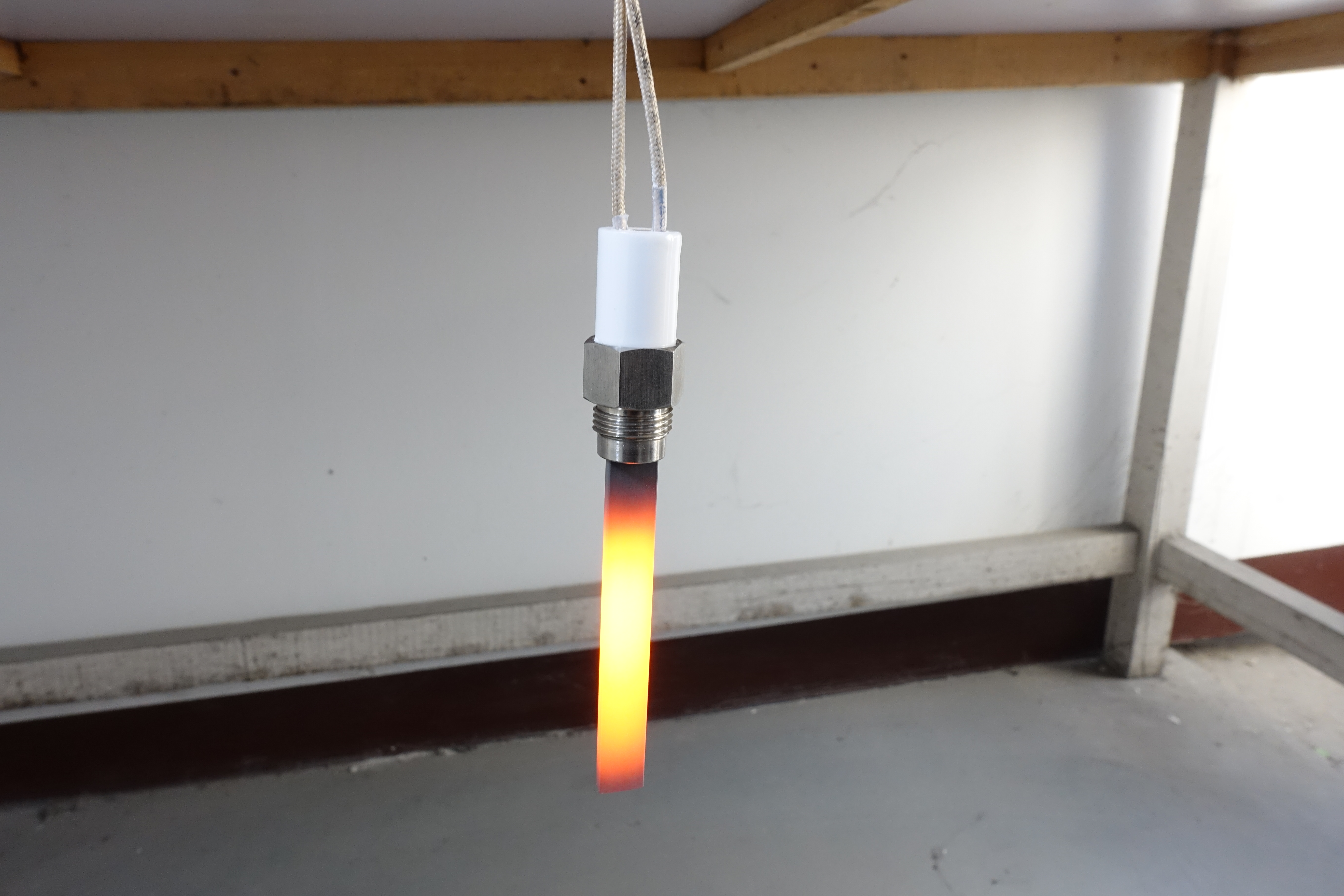 life testing of wood pellet stove igniter